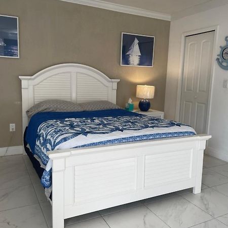 Blue Sky Apartment ฟอร์ตไมเยอร์ ภายนอก รูปภาพ