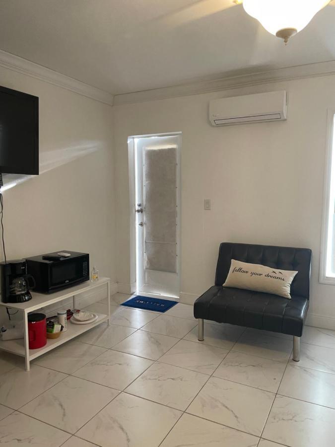 Blue Sky Apartment ฟอร์ตไมเยอร์ ภายนอก รูปภาพ